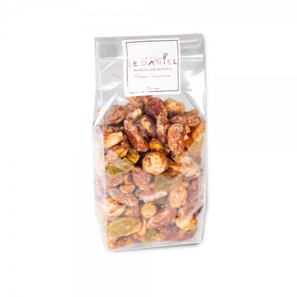 Sucré salé fruits secs caramélisés Laurent le Daniel idée cadeau offrir expédition envoi artisan pâtissier chocolatier macaron glacier confiseur biscuiterie traiteur mof meilleur ouvrier de France pâtisserie à rennes centre-ville alma grand quartier lices halles ille et vilaine bretagne France relais desserts haut de gamme qualité
