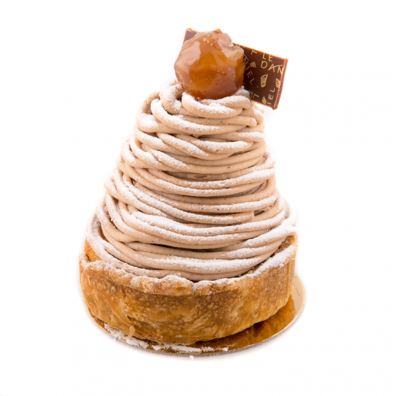 Mont blanc Dessert qualité pâtisserie traditionnelle française pastry Laurent le daniel patisserie le daniel maison le daniel mof meilleur ouvrier de France artisan petit gâteau pâtisserie individuelle patisserie traditionnelle française tarte fruit bonbon chocolat macaron confiserie caramel biscuit glace spécialité bretonne viennoiserie traiteur cocktail snacking formule déjeuner salon de thé magasins rennes ille et vilaine bretagne relais desserts qualité haut de gamme