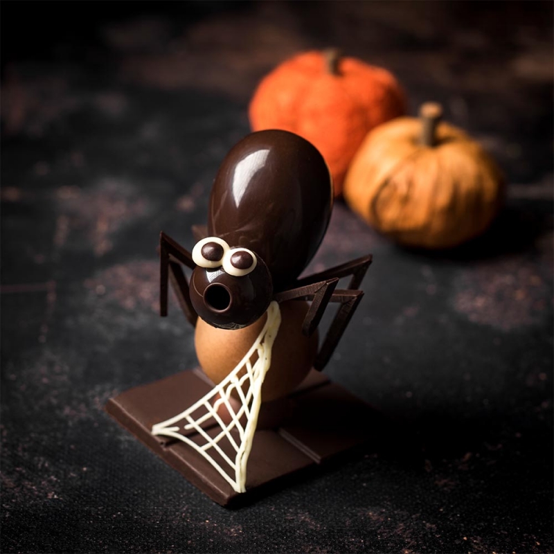 Araignée araignée chocolat chocolate création halloween sujet chocolat halloween fete des enfants gourmandise halloween 2021 laurent le daniel mof meilleur ouvrier de France pâtisserie rennes bretagne