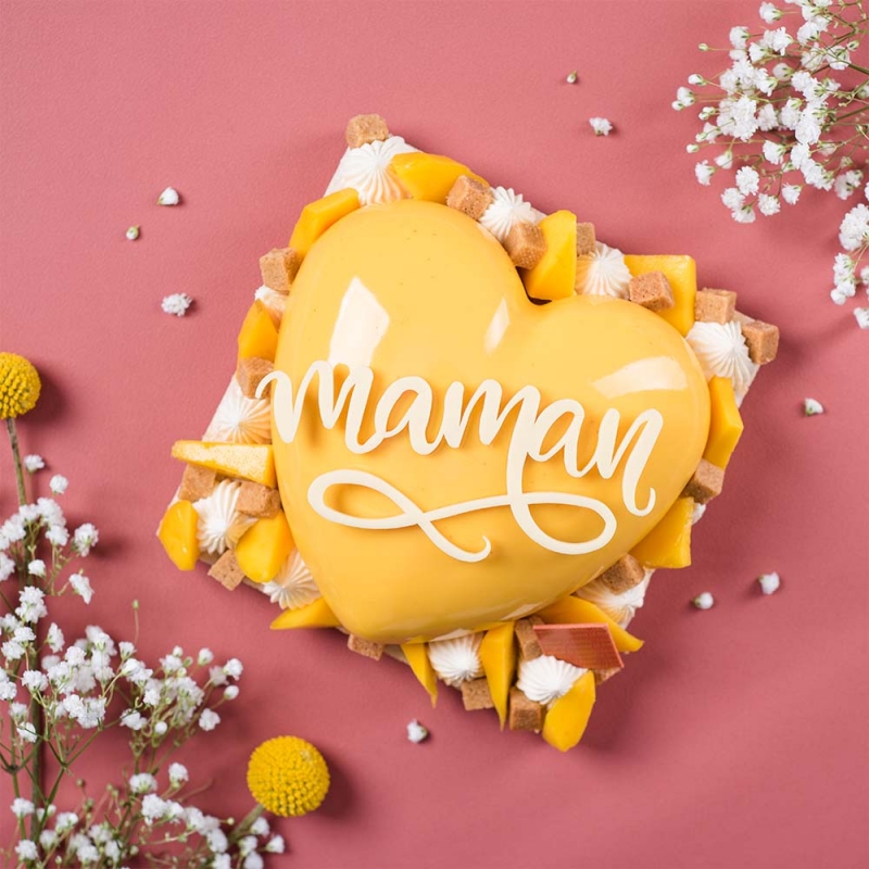 Maman, dessert pour la fete des mères dessert fete des meres gateau maman fete des mamans idée dessert fete des meres patisserie Laurent le daniel patisserie le daniel maison le daniel mof meilleur ouvrier de France artisan patisserie traditionnelle française tarte fruit bonbon chocolat macaron confiserie caramel biscuit glace spécialité bretonne viennoiserie traiteur cocktail snacking formule déjeuner salon de thé magasins rennes ille et vilaine bretagne relais desserts qualité haut de gamme