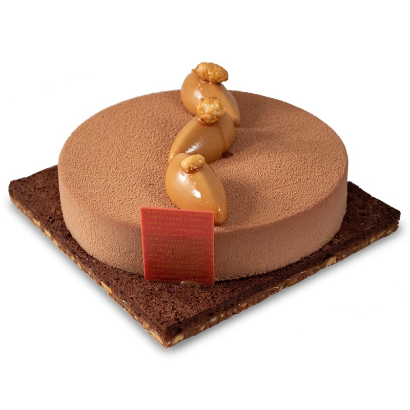 Maracaïbo Dessert fruit passion caramel chocolat au lait chocolat praliné Entremets gâteau anniversaire birthday cake cake design dessert qualité gâteau personnalisé pâtisserie traditionnelle française pastry repas fête d’anniversaire idée dessert original haut de gamme artisan pâtissier chocolatier macaron glacier confiseur biscuiterie traiteur meilleur pâtisserie rennes, maison gâteaux, salon de thé, laurent le Daniel mof meilleur ouvrier de France pâtisserie rennes ille et vilaine bretagne relais desserts