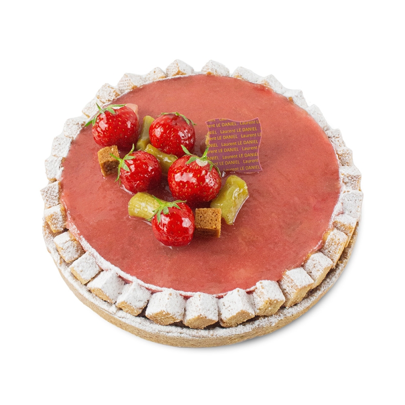 Tarte fraise rhubarbe Entremets fruits original gâteau fête anniversaire birthday cake personnalisé tarte de saison fraise locale rhubarbe Laurent le daniel patisserie le daniel maison le daniel mof meilleur ouvrier de France artisan patisserie traditionnelle française tarte fruit bonbon chocolat macaron confiserie caramel biscuit glace spécialité bretonne viennoiserie traiteur cocktail snacking formule déjeuner salon de thé magasins rennes ille et vilaine bretagne relais desserts qualité haut de gamme